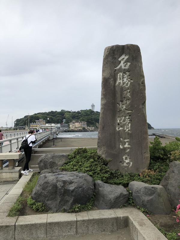 Dc6357021af84973b55692e831a1c99b